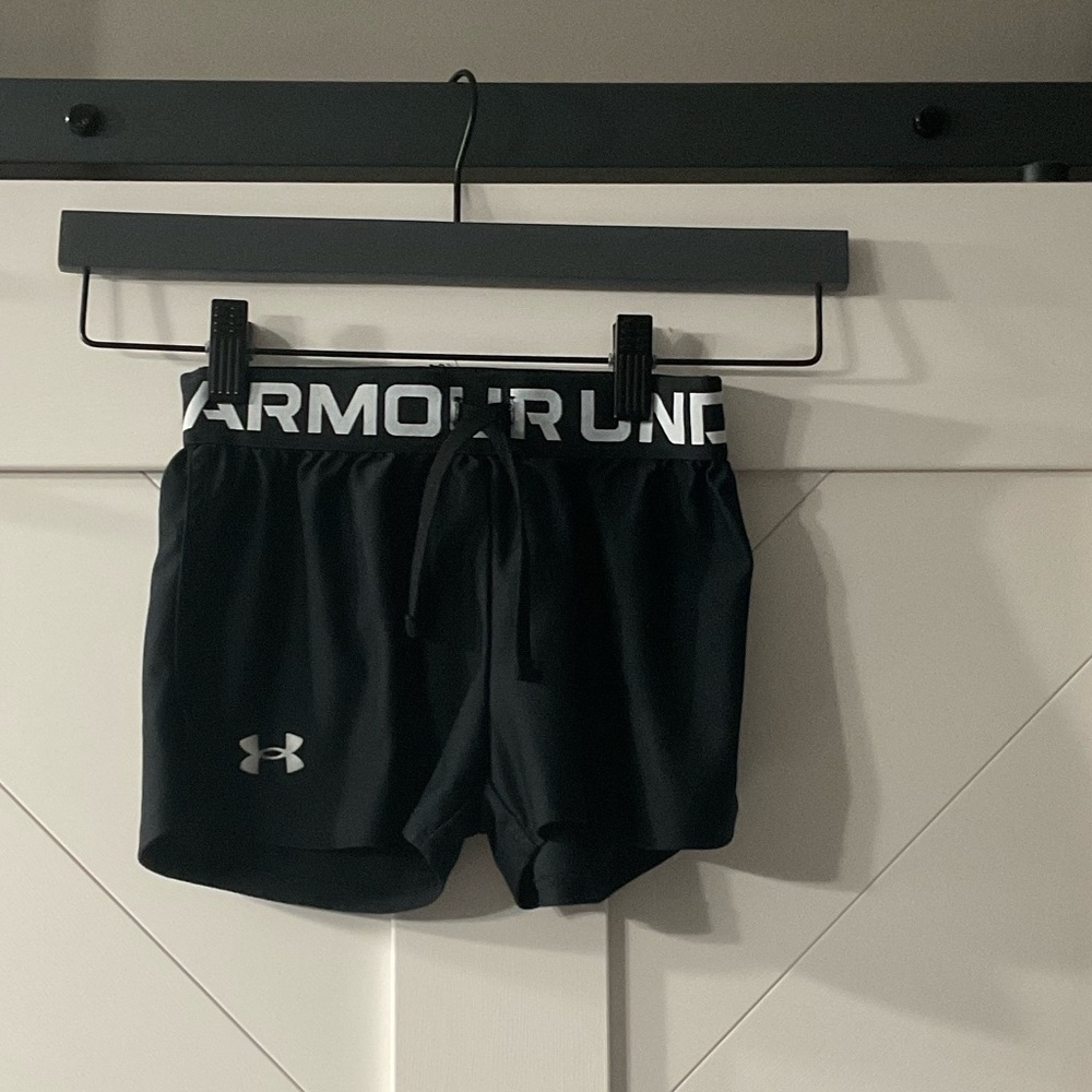 Under Armour Black Girls Athletic Shorts with Logo Waistband
